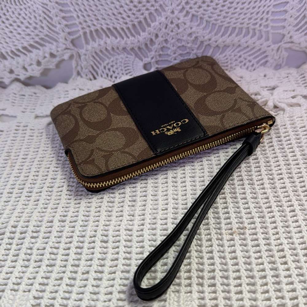 Coach Wristlet Signature Canvas Corner Zip Gold Logo Brown & Tan w/Stripe 58035 - Picture 11 of 12